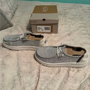 Hey Dude women’s gray and white sneakers size 9